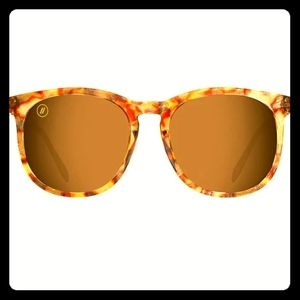 Blenders Alumni Queen Tiger Bourbon Polorized